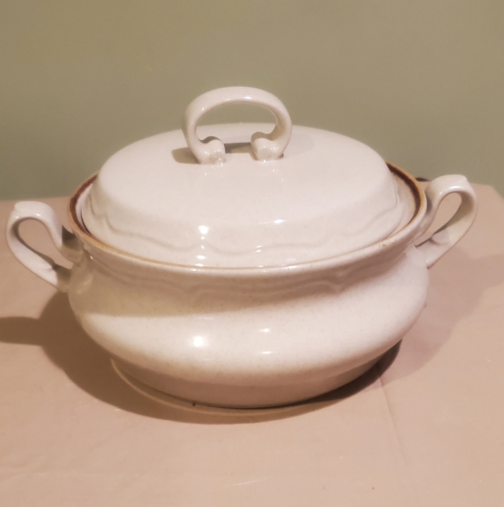 Hearthside Covered Casserole Dish